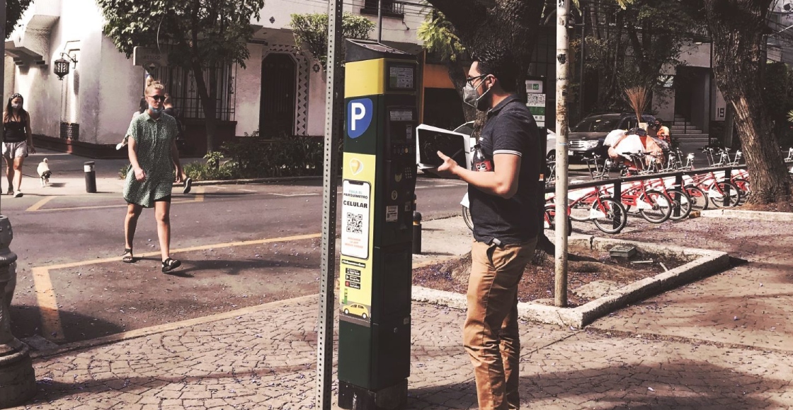¿Sin estacionamiento en tu edificio? Así sacas permiso para ocupar zona de parquímetros en CDMX
