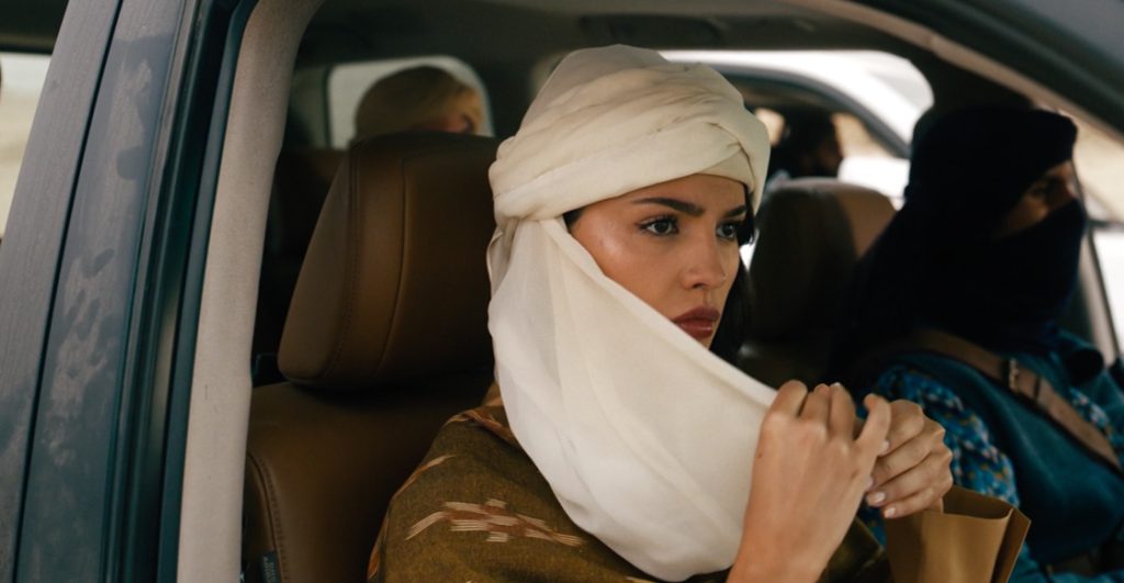 Tráiler de 'La fuente de la juventud' de Guy Ritchie con Eiza González y Natalie Portman