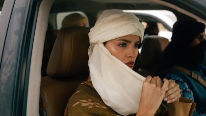 Tráiler de 'La fuente de la juventud' de Guy Ritchie con Eiza González y Natalie Portman