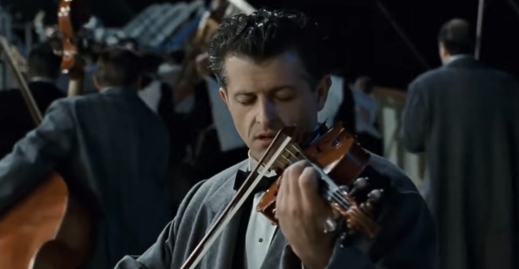 subastan-el-violin-que-aparecio-en-titanic-por-54000-libras