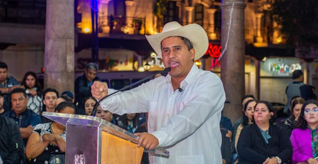 Carlos Manzo, alcalde Uruapan