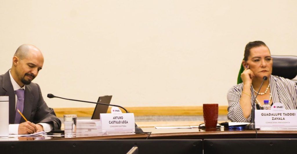 Sesión Extraordinaria del INE poder judicial