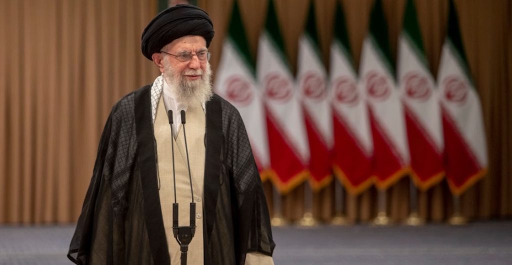 Qué hace un ayatola y por qué Alí Jamenei es objetivo de Israel