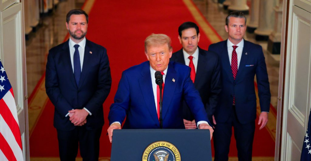 Estados Unidos ataca instalaciones nucleares de Irán, confirma Trump