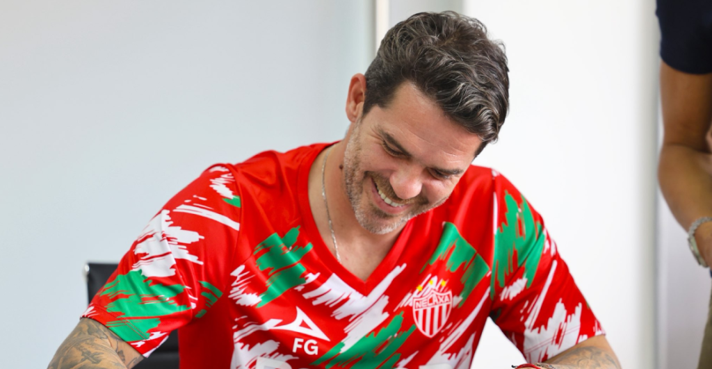 Fernando Gago 'entierra el tema de Chivas' y toma el mando de Necaxa