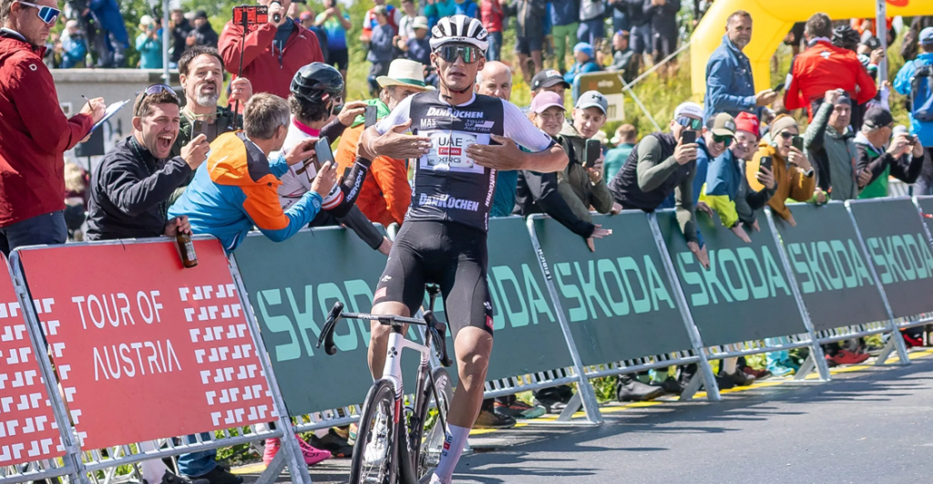 Isaac del Toro gana la Etapa 3 del Tour de Austria y se pone segundo en la clasificación